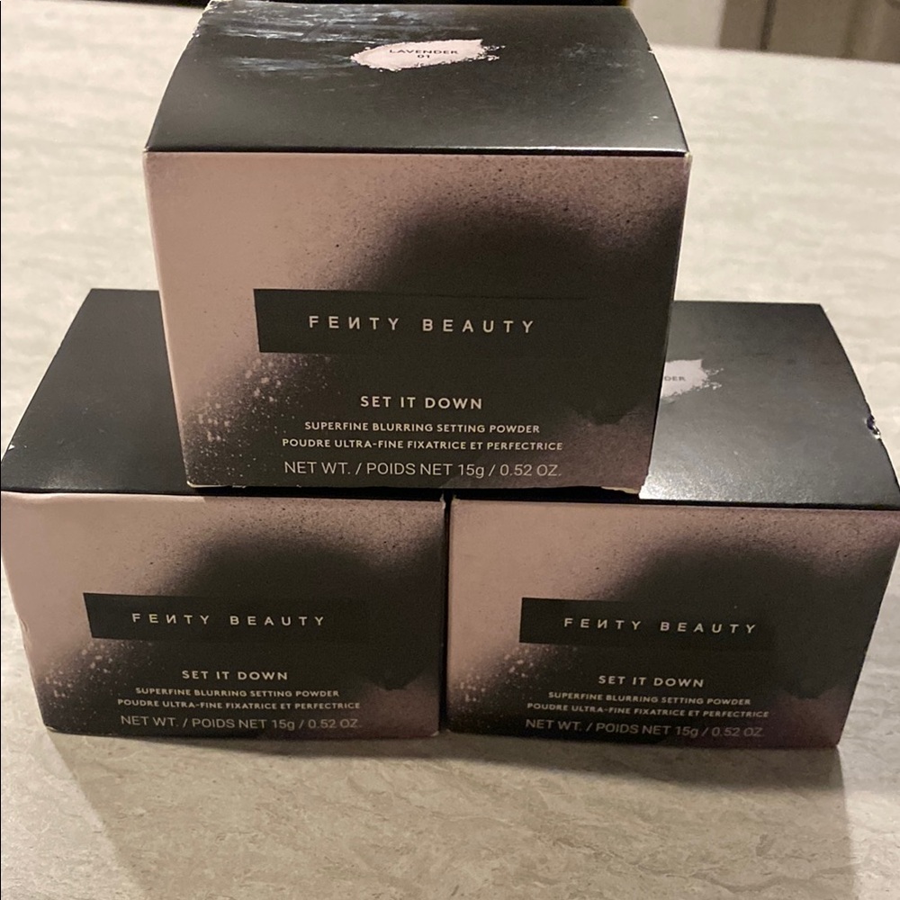 Fenty Beauty Set It Down Superfine Blurring Setting Powder - Soft Pink Boxes